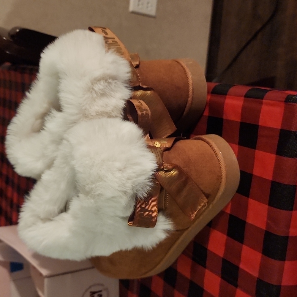 Juicy Boots